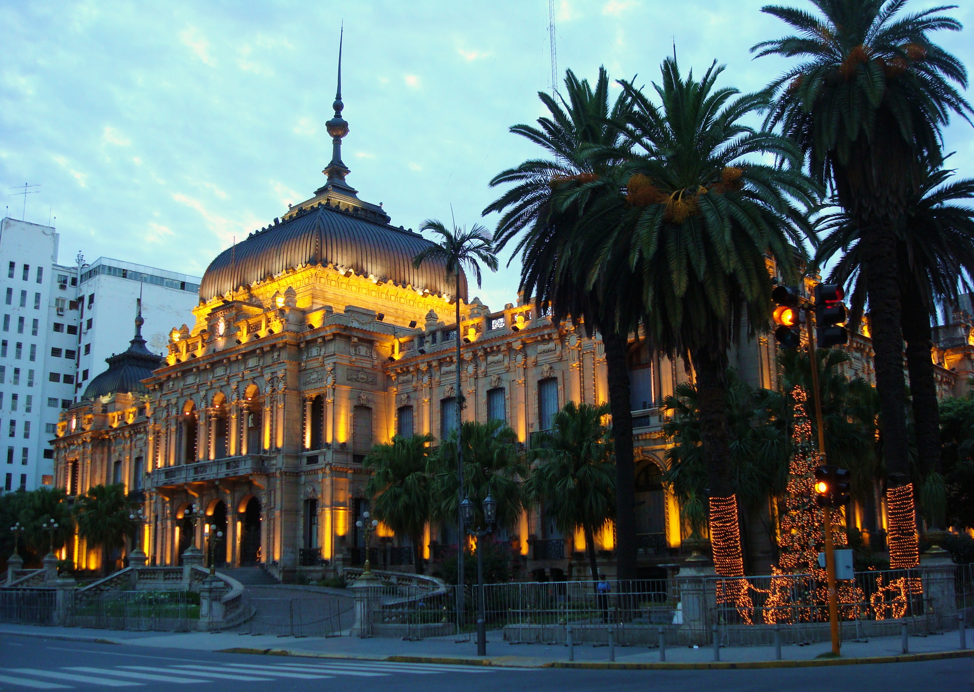 San Miguel de Tucumán: historia, clima, turismo, población y más.